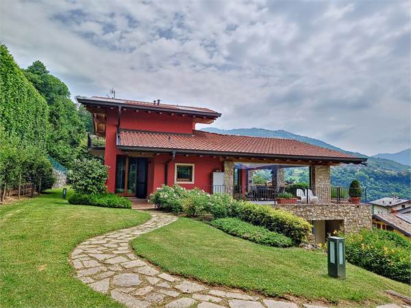 Villa for sale in Colzate