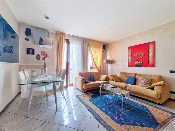 2 bedroom apartment for sale in Bonate Sotto