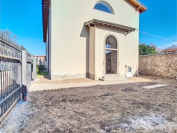 INTROVABILE LOFT CON GIARDINO PRIVATO