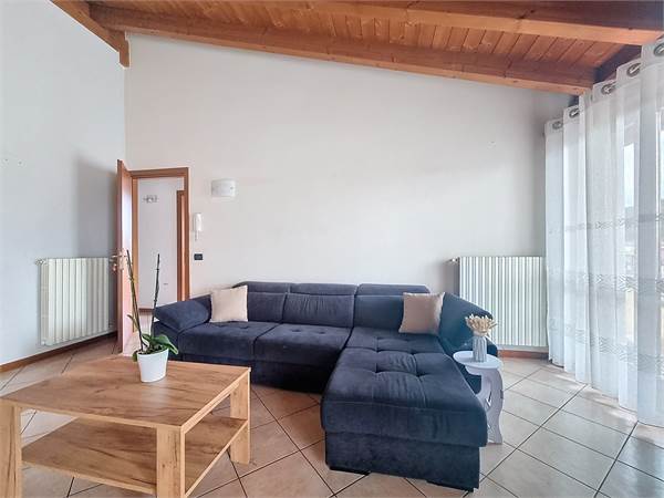 QUADRILOCALE CON TERRAZZA VIVIBILE 