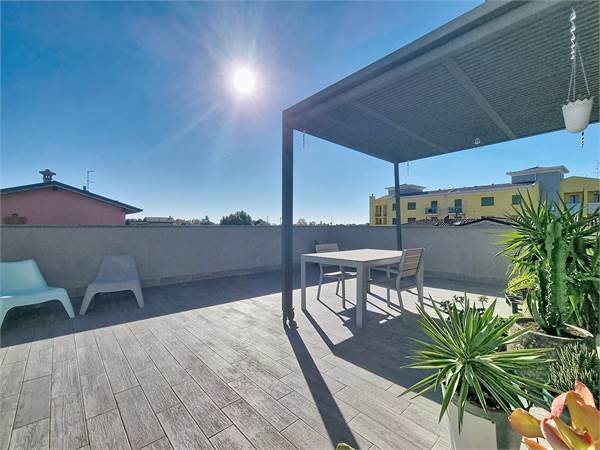 ATTICO ESCLUSIVO CON TERRAZZE PANORAMICHE