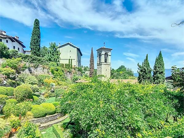 3+ bedroom apartment for sale in Bergamo